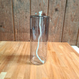 Wellmark Olielamp met witte lont in glazen cilinder.