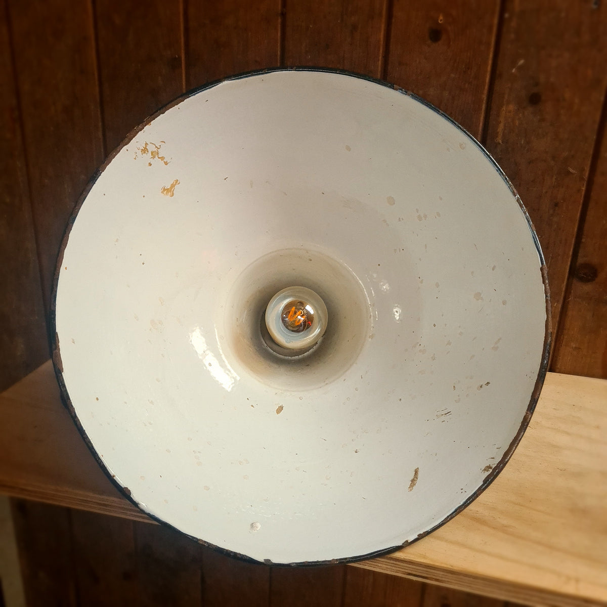 Authentieke emaille fabriekslamp in zwart