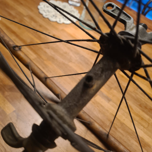 Set Houten Racefietswielen – Klassieke elegantie