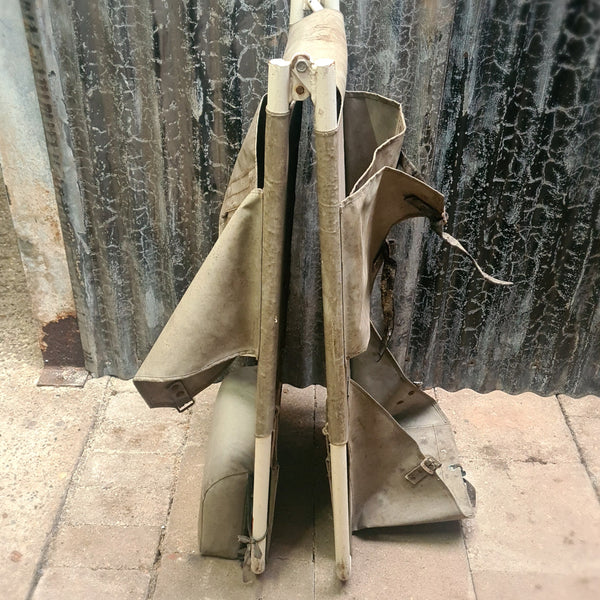 Brancard (Olland, Zwolle), kunststof op gecoat-metaal 198x52cm opvouwbaar