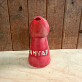 Oliekannen: vintage rode kunststof boei met ANTAR stempel, authentiek patina.