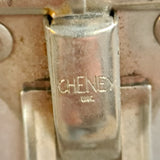 Engelse aluminium koffer Cheney met metalen spring-clip.