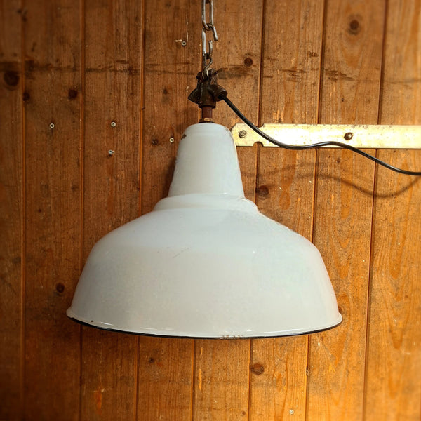 Authentieke emaille fabriekslamp