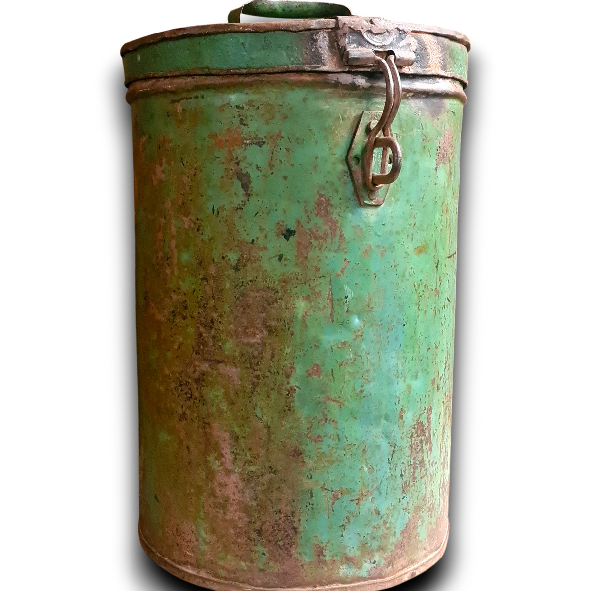 Groene metalen ton