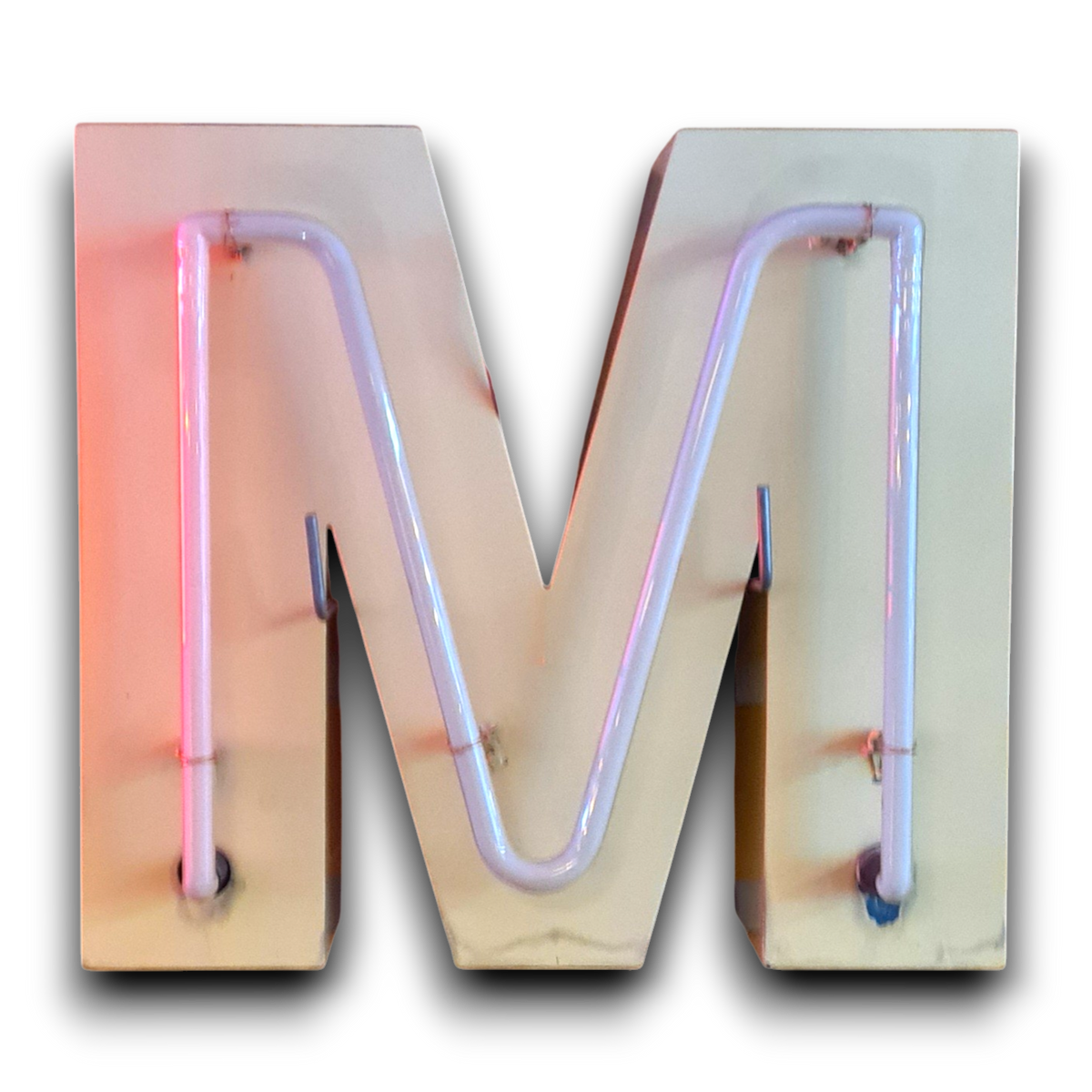 M Neon letter in mintgroen