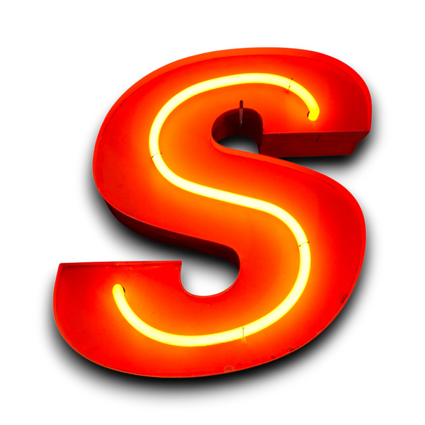 S Neon letter in oranje