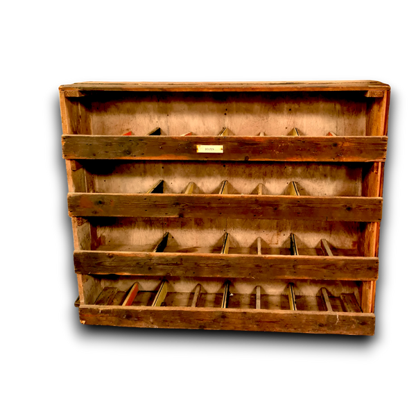 Authentieke houten vakkenkast