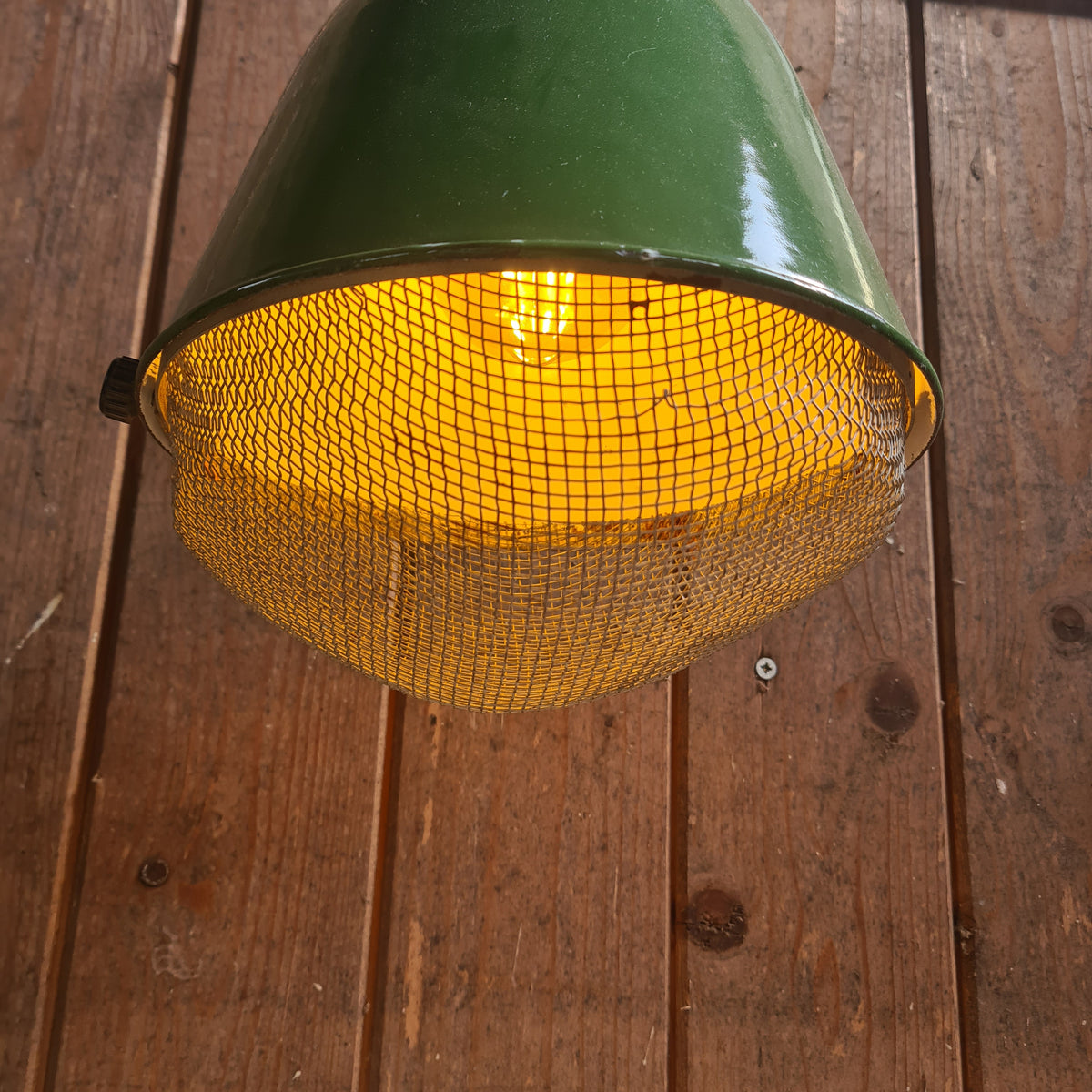 Omgebouwde warmtelamp