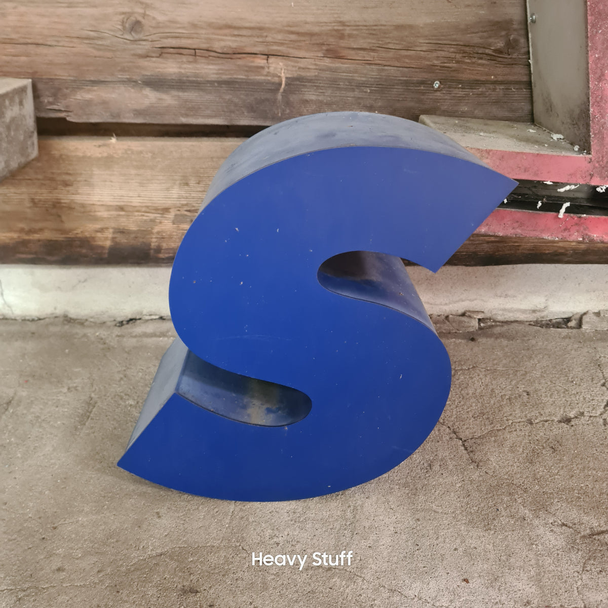 S Kleine dichte neon letter in blauw