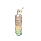 Fles Santiago van gerecycled glas met schenktuit, voorzien van reliëfpatroon - Heavy Stuff.
